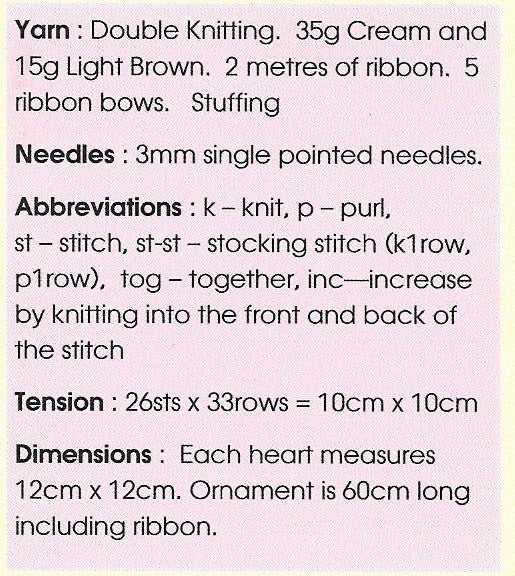 067 Baby Heart charm in dk knitting pattern