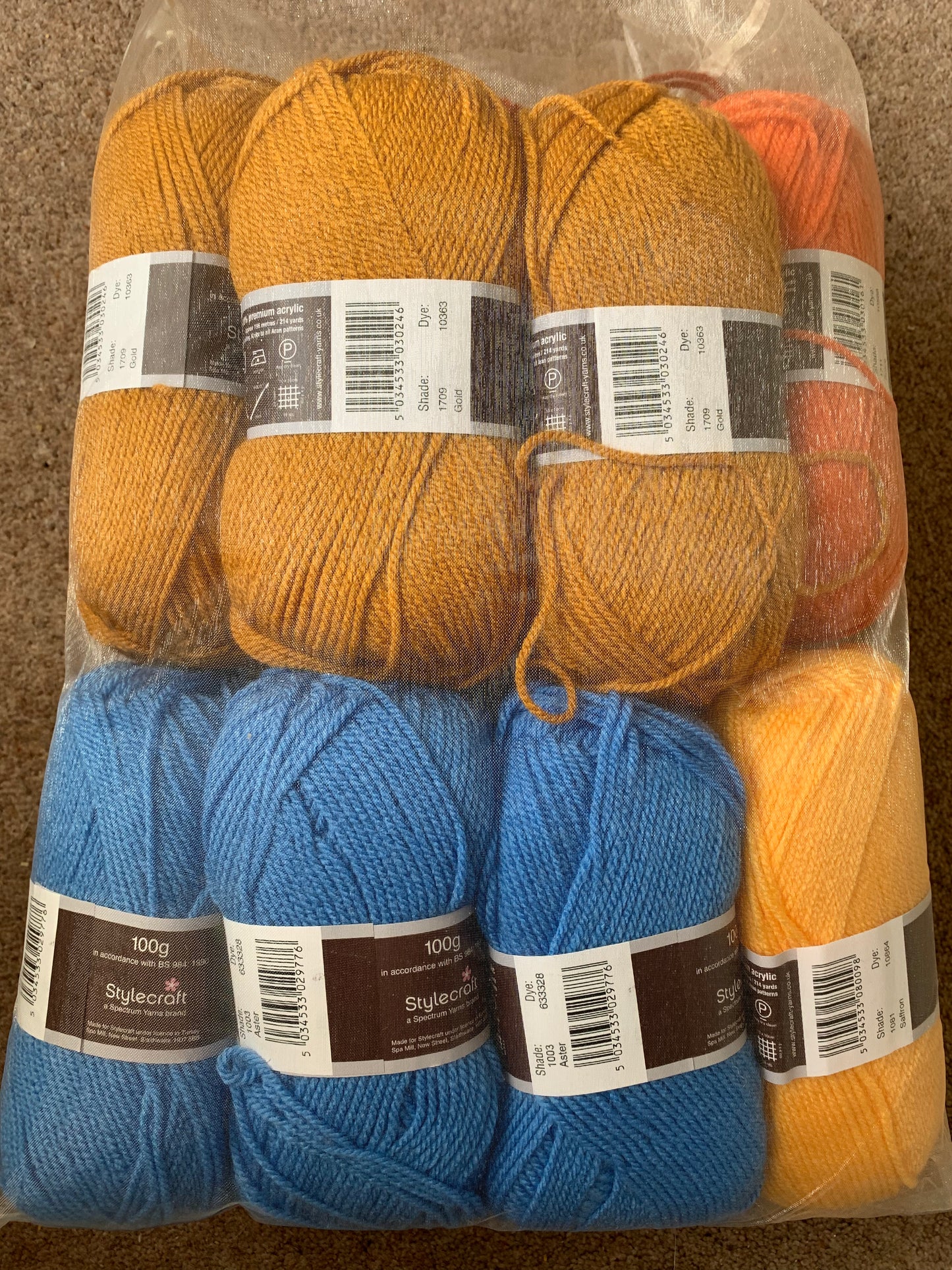 Cablemagoria Knit Along - Cinnabar